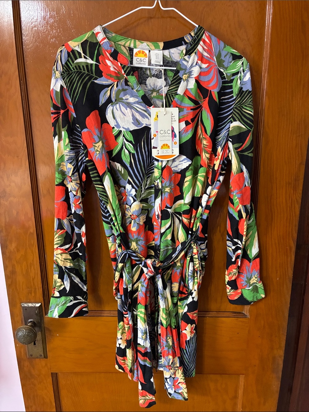 #43 NWT - C&C California Floral Tie-Waist Wrap Dress